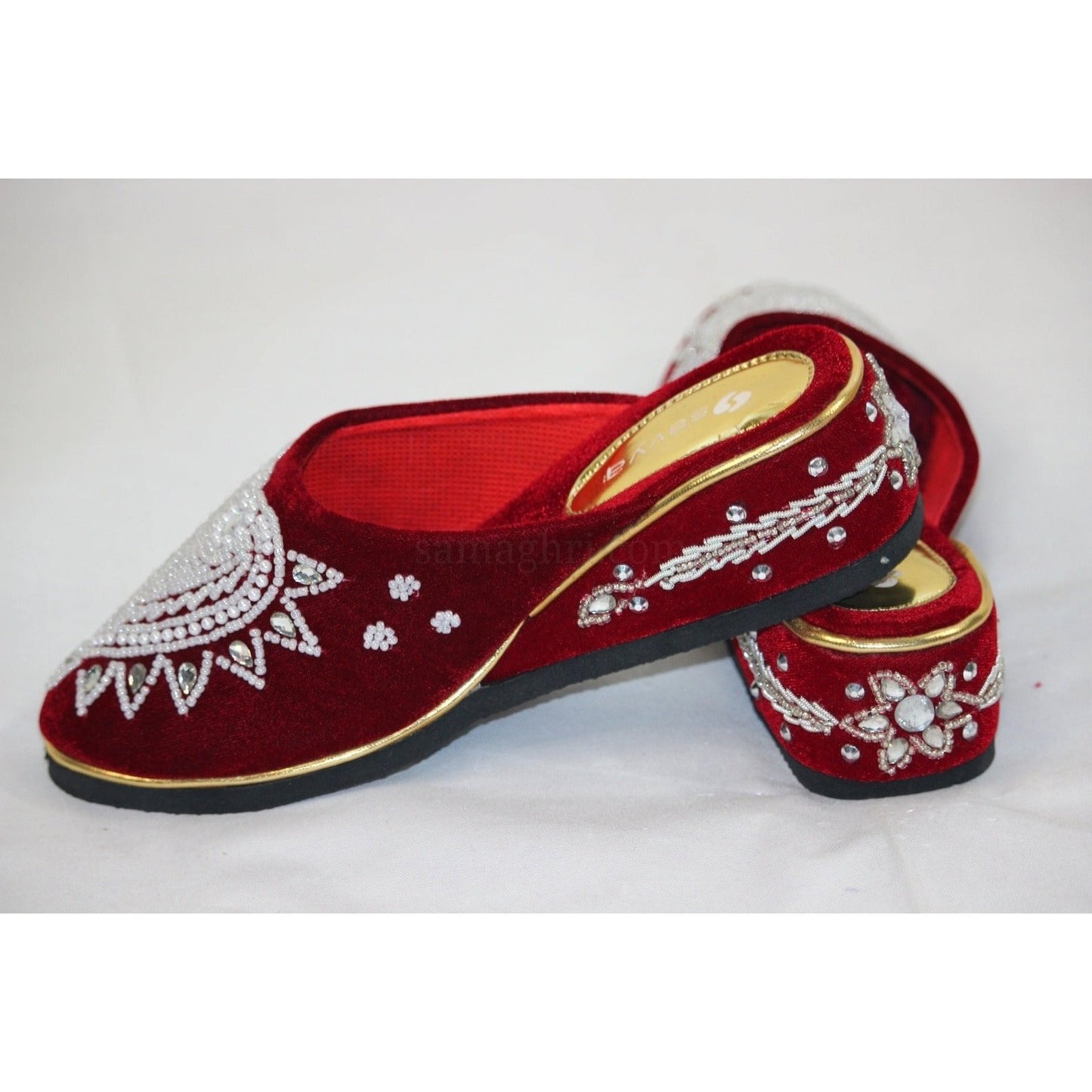 Velvet Slip-on Shoes-Samaghri