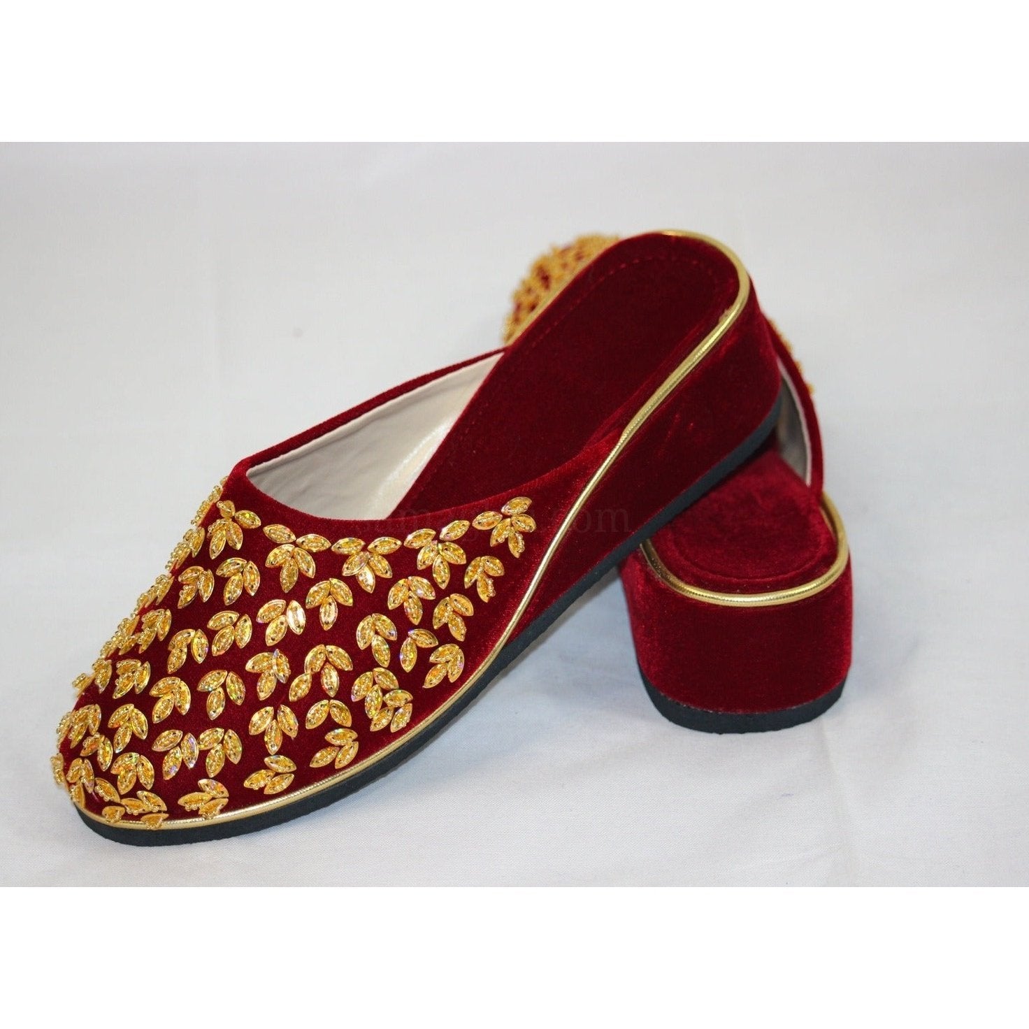Velvet Slip-on Shoes-Samaghri